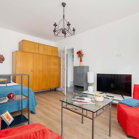 Colorful Studio Near The Spodek Arena In Katowice By Noclegi Renters エクステリア 写真