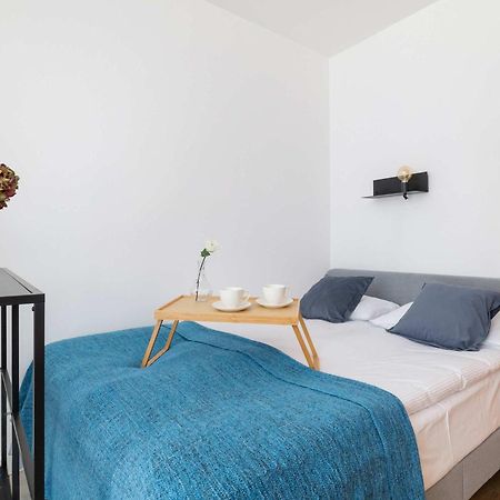 Colorful Studio Near The Spodek Arena In Katowice By Noclegi Renters エクステリア 写真